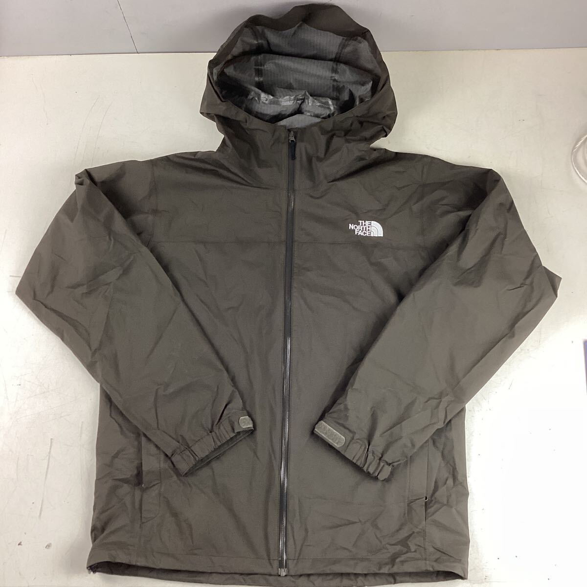 k426 ノースフェイス マウンテンパーカー THE NORTH FACE ダークブラウン Lサイズ 焦茶色 ジャケット アウター アウトドア タウン 中古の画像1