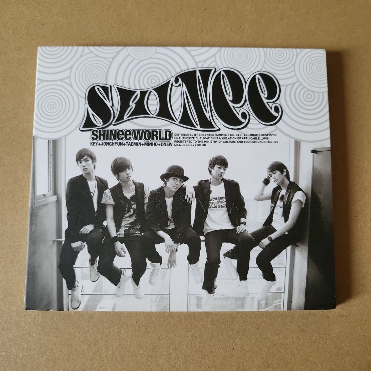 SHINee World the First album  CD＋映画My SHINee world 　チラシ　使用済みムビチケ