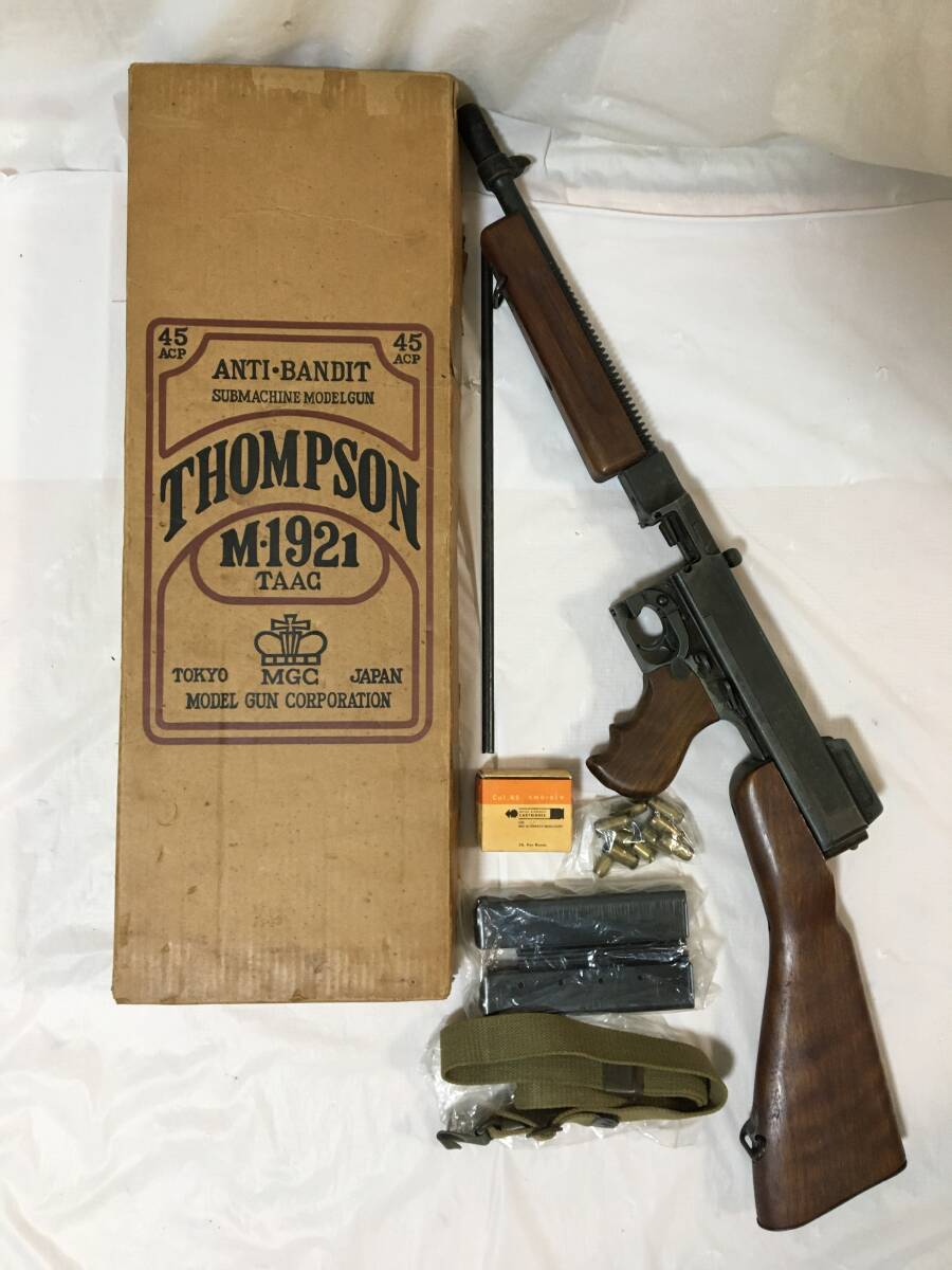 〇V390〇現状品 トイガン モデルガン SMG記載有 MGC THOMPSON トンプソン M1921 サブマシンガン の画像1