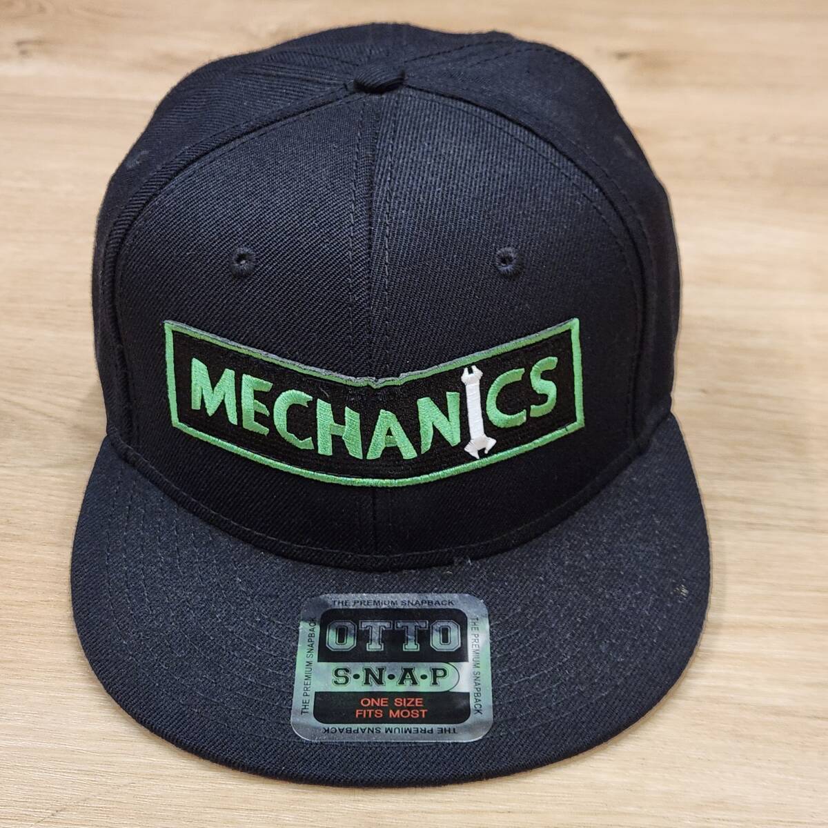 メカニックにおすすめ！MECHANICS メカニクス　グリーン 刺繍 キャップ 帽子 新品 未使用 未使用_画像2