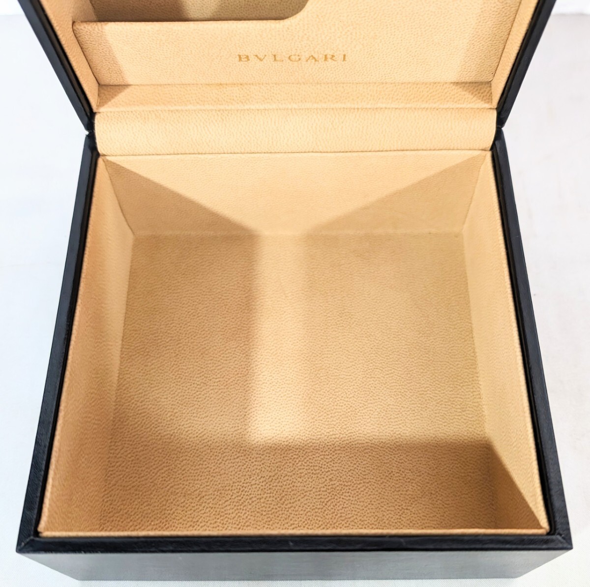 箱のみ☆★BVLGARI ブルガリ 腕時計用ケース★☆レッド ウォッチケース ボックス BOX の画像3