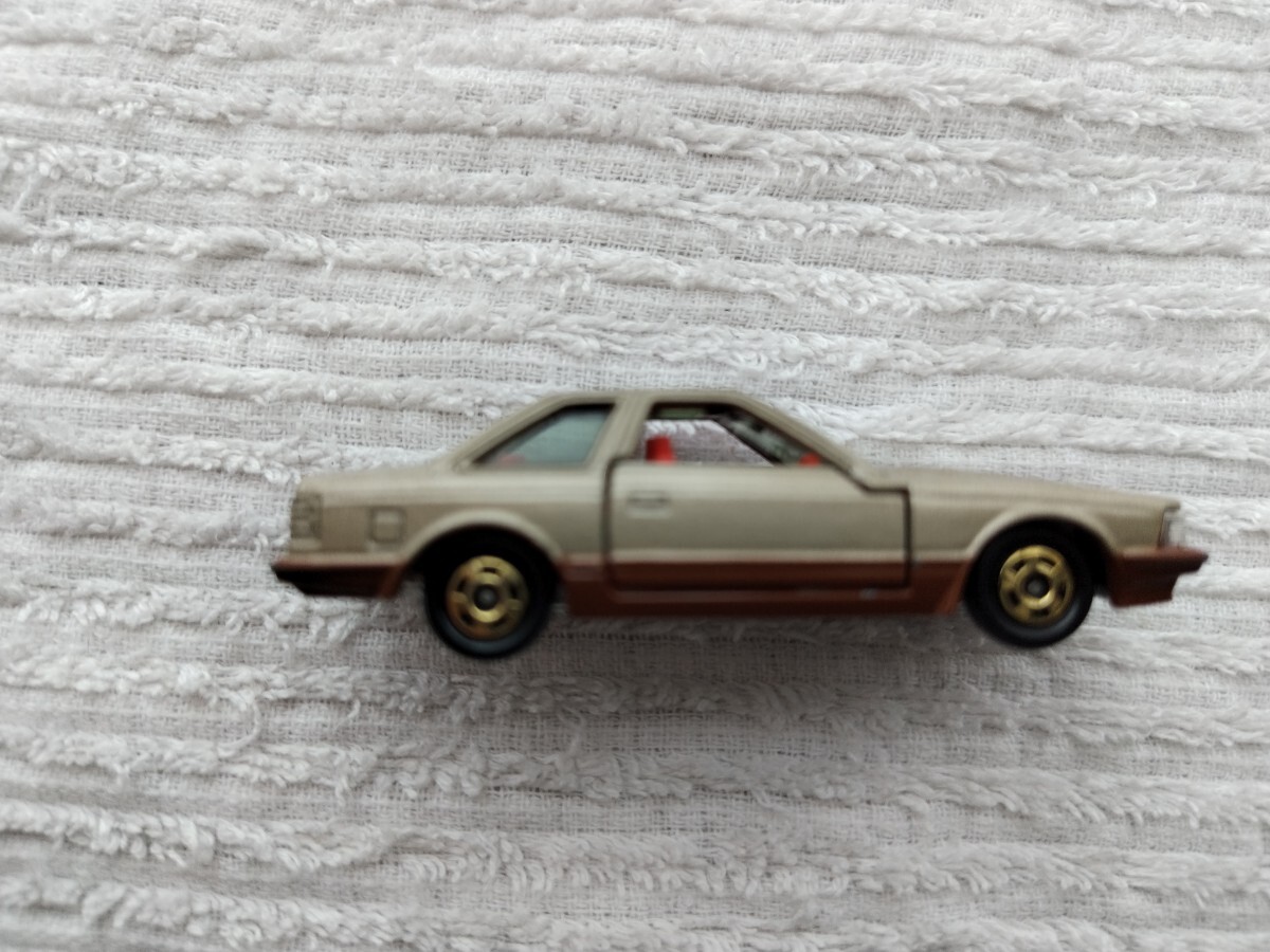 【絶版 黒箱】 トミカ トヨタ ソアラ 2800GT-エクストラ TOYOTA SOARER 2800GT-EXTRA トミー(TOMY)TOMICA◆1/65 NO.5 当時物 ミニカー_画像4