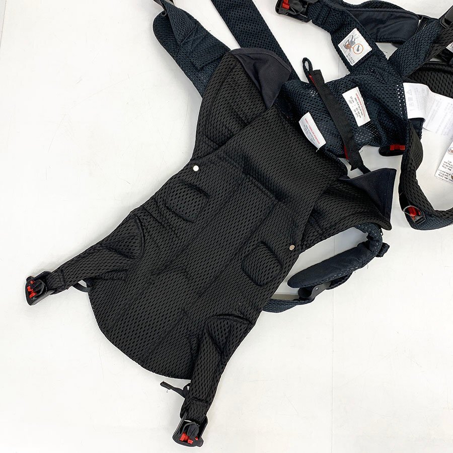 美品 babybjorn ベビービョルン ONE KAI Air ワンカイエアー 抱っこ紐 BABY CARRIER ブラック おんぶひも [M11228]の画像4