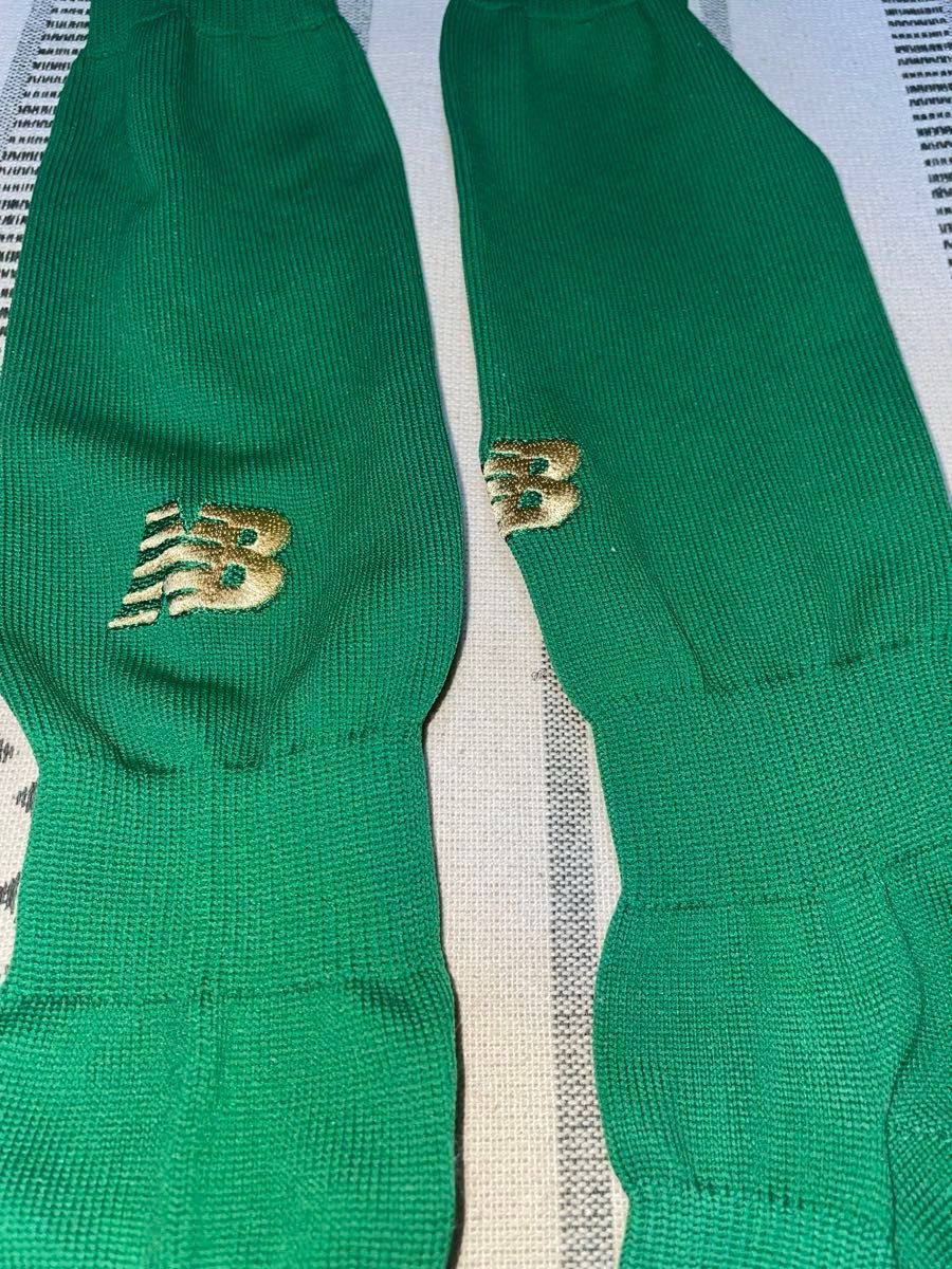 ニューバランス　サッカー　ストッキング　緑 ソックス 靴下