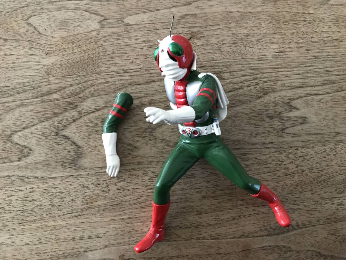  Kaiyodo Kamen Rider V3 1/8 sofvi комплект сборка повреждение товар 