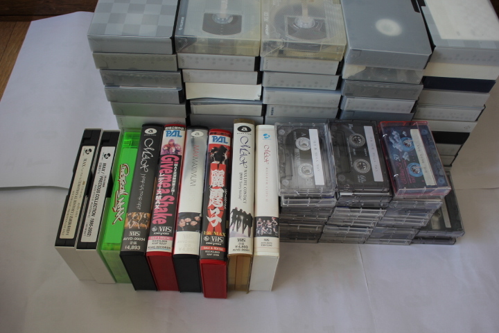 MAX VHSビデオ含む使用済みVHSテープ１０９本と録音済みカセットテープ３３本の画像2
