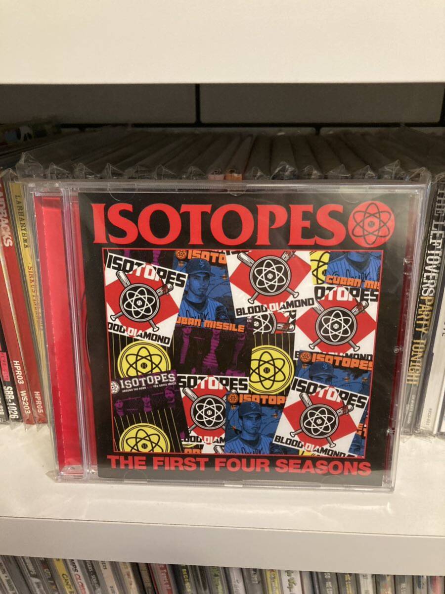 Isotopes 「The First Four Seasons 」CD punk pop melodic ramones canada queers screeching weasel dickies編集盤 teenage bottlerocket_画像1