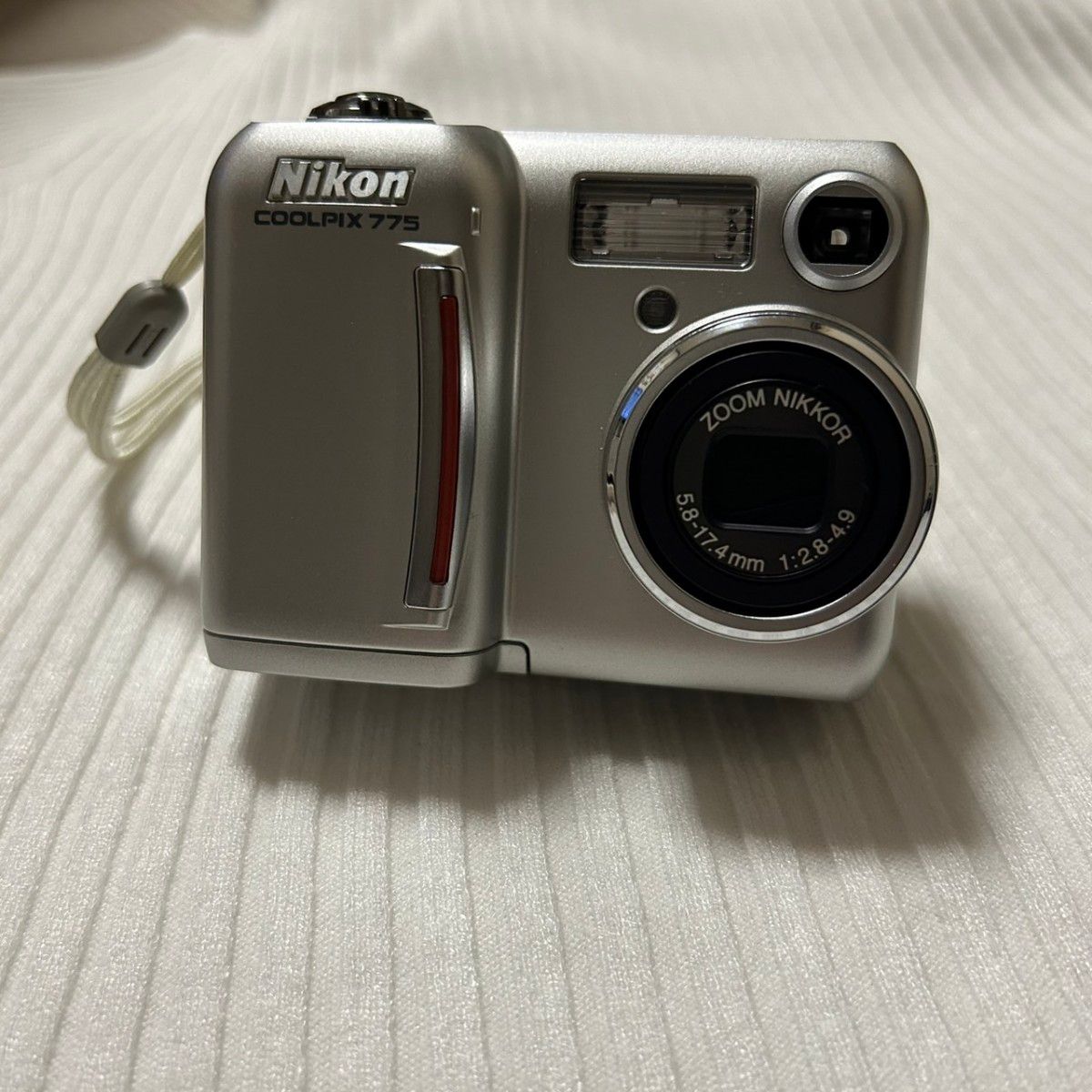【ニコン】デジタルカメラ Nikon COOLPIX 775 レトロ