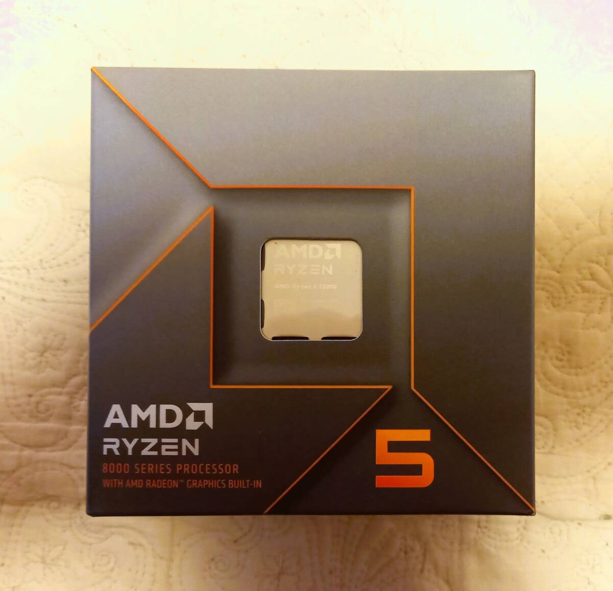 【美品・最新モデル・未開封新品】AMD「Ryzen 5 8500G」（AM5）＋MSI「PRO B650M-A WIFI」【訳あり中古・外箱入・付属品】の画像1
