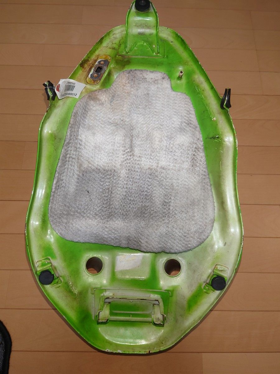 ZXR250 ガソリンタンク ジャンク|Yahoo!フリマ(旧PayPayフリマ) ZXR250 ガソリンタンク ジャンク|Yahoo!フリマ(旧PayPayフリマ)