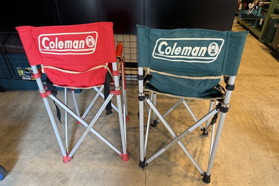 【送料無料】東京)Coleman コールマン キッズスリムキャプテンチェア レッド グリーン 2脚 収納袋欠品/現状品の画像5