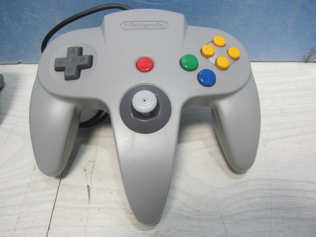 Nintendo 家庭用ゲーム機 NINTENDO64 ピカチュウ/オレンジ 周辺機材、ソフト付 現状渡中古品 管K023の画像9