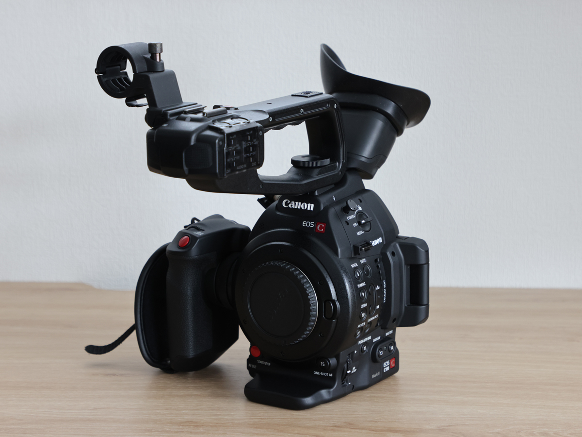 Yahoo!オークション - Canon EOS C100 Mark II ボディー (EF Yahoo!オークション - Canon EOS C100 Mark II ボディー (EF