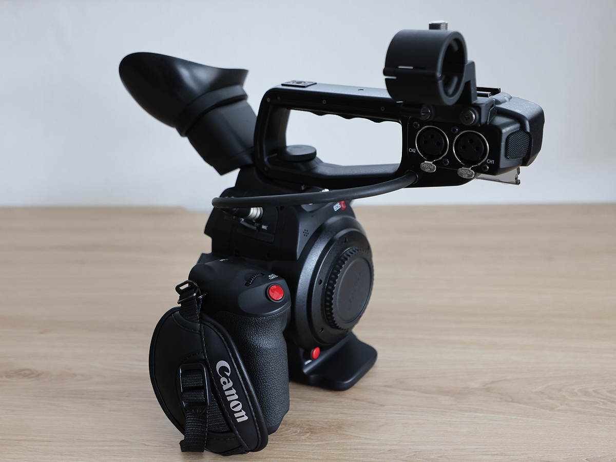 Yahoo!オークション - Canon EOS C100 Mark II ボディー (EF Yahoo!オークション - Canon EOS C100 Mark II ボディー (EF