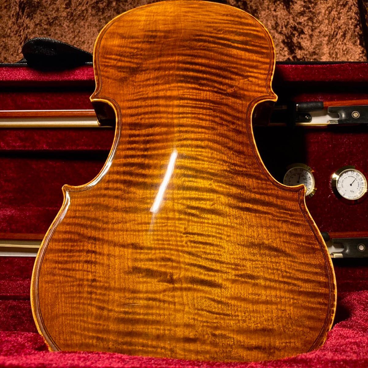 単板トラ目フレイムメイプルバック 工房製ハンドメイドバイオリン 4/4サイズ 特級美杢フレイムメイプル材使用品 付属品多数の画像1