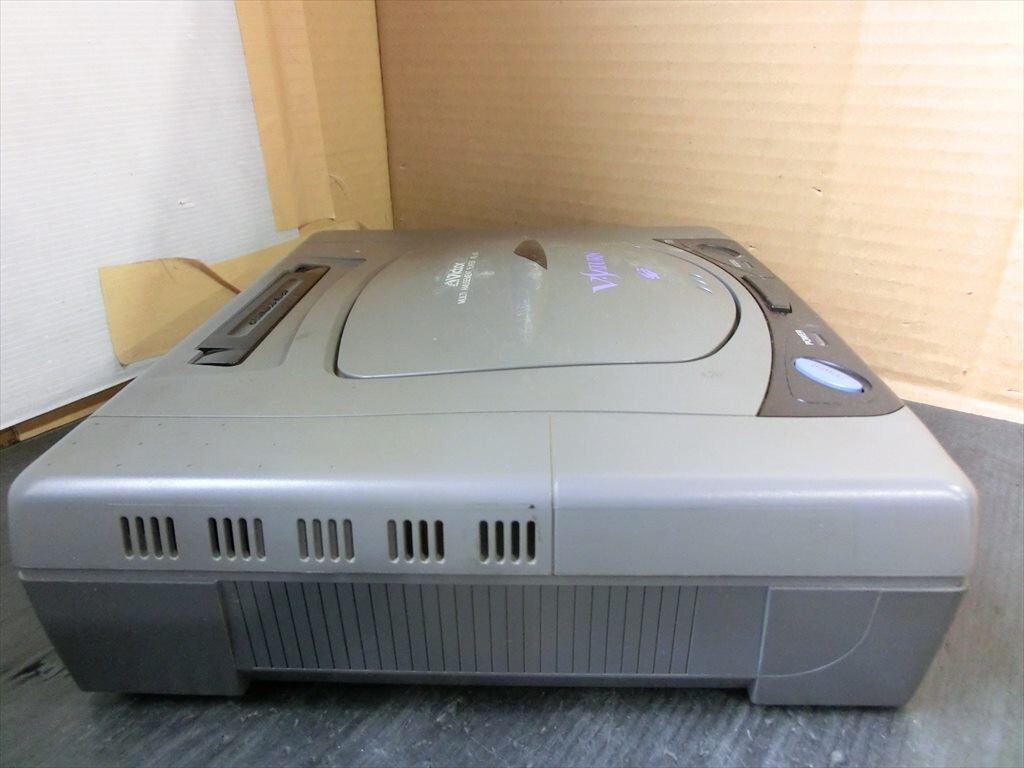 T【V3-65】【100サイズ】セガ ビクター/Vサターン RG-JX1 本体セット/ゲーム機/通電可/ジャンク扱い/※傷・汚れ・タバコ臭有りの画像6