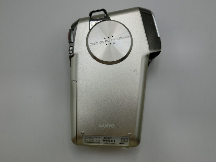 T【ユ4-57】【60サイズ】▲SANYO サンヨー/Xacti DMX-C6 デジタルムービーカメラ/ジャンク扱い/※傷・汚れ有_画像2