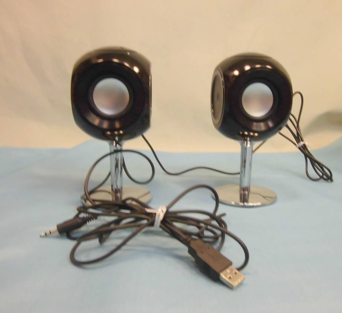 球体型USBスピーカー USB Globe Speaker 〈ブラック〉 _画像1