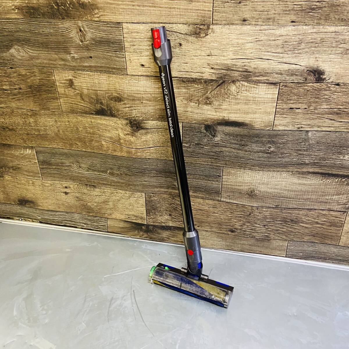 中古品dyson クリーナーヘッド V12 DETECTED Slim Fluffy レーザースリムフラフィ 486047中古品の画像1