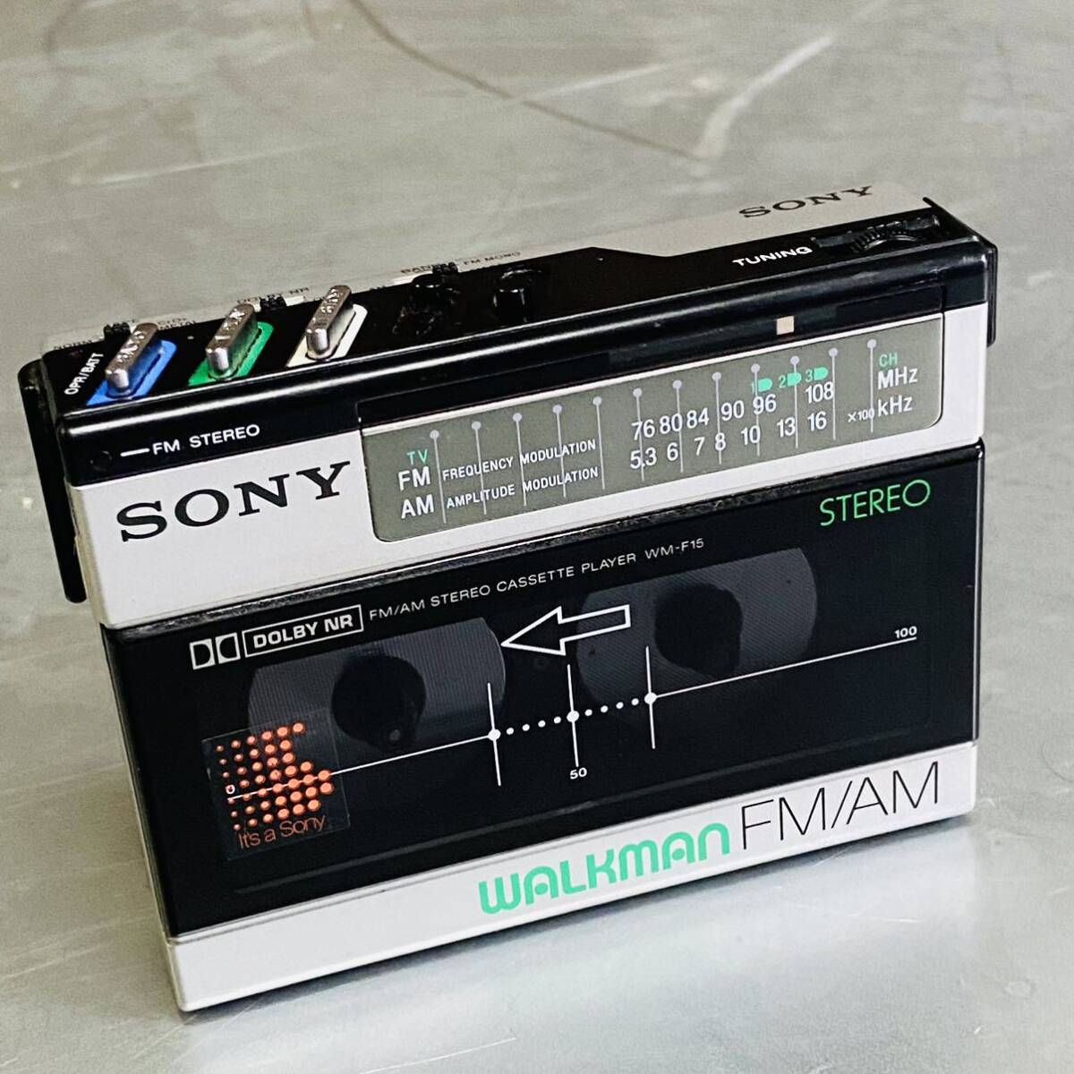 [SONY] ソニー WALKMAN WM-F15 ウォークマン FM/AM カセットプレーヤー 中古品_画像1