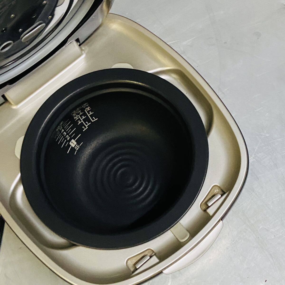 TIGER タイガー JPL-S100 KT 土鍋圧力IHジャー炊飯器 炊飯器 5.5合 中古電源確認済み_画像3