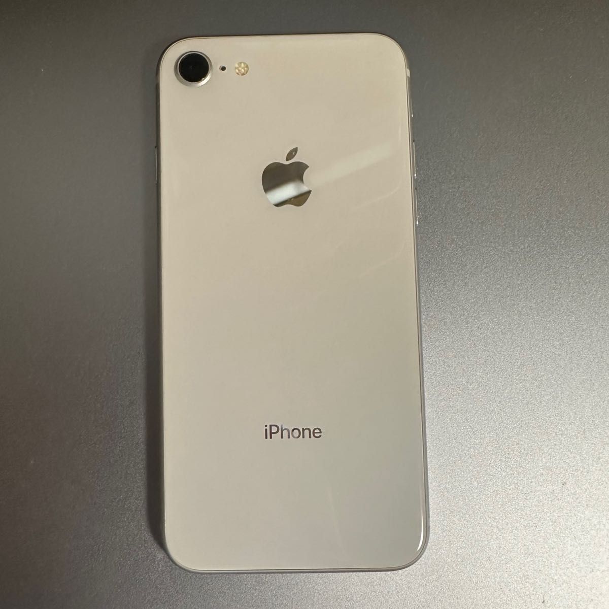 iPhone 8 シルバー 64 GB その他