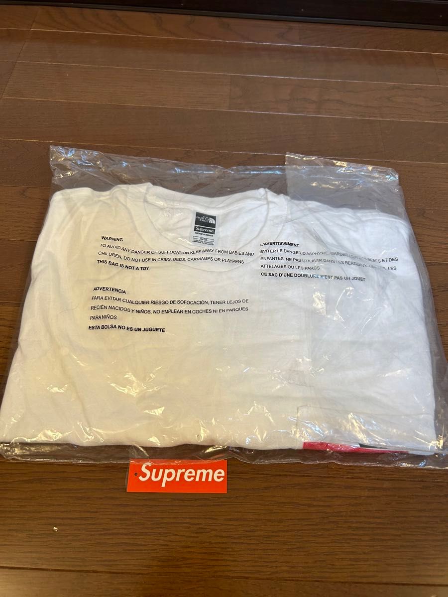 Supreme / The North Faceシュプリーム ザ ノース フェイス プリンティド ポケット Tシャツ "ホワイト"