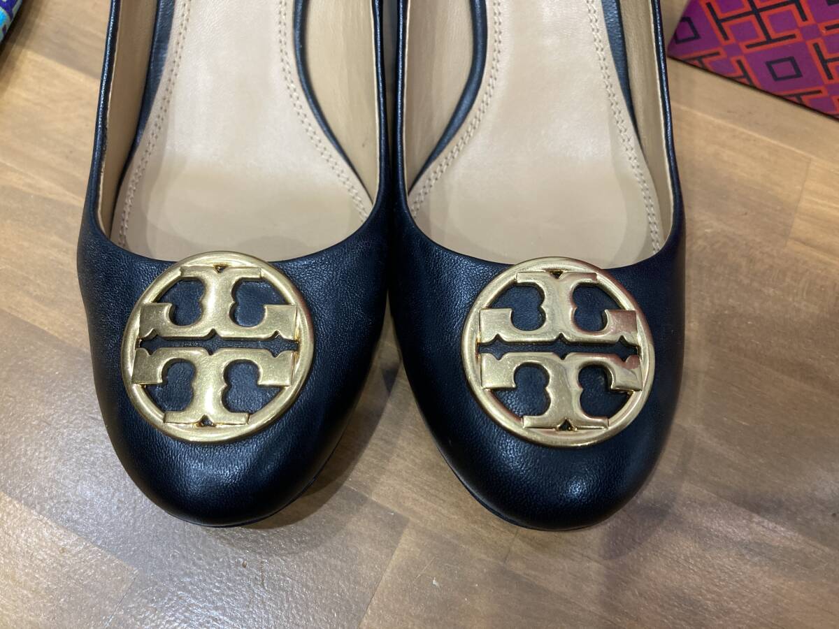 TORYBURCH トリバーチ パンプス 靴 シューズ サイズ 6.5 ブラック 黒 ゴールド金具 レディース 女性用 箱付き 美品の画像6