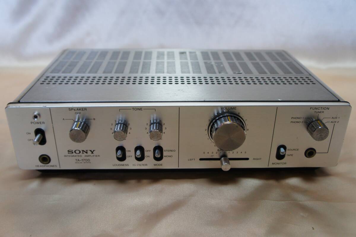 * Sony *TA1700* amplifier * Junk * radio-cassette tenskeCF-2700. unity design design * radio * cassette deck *SONY*