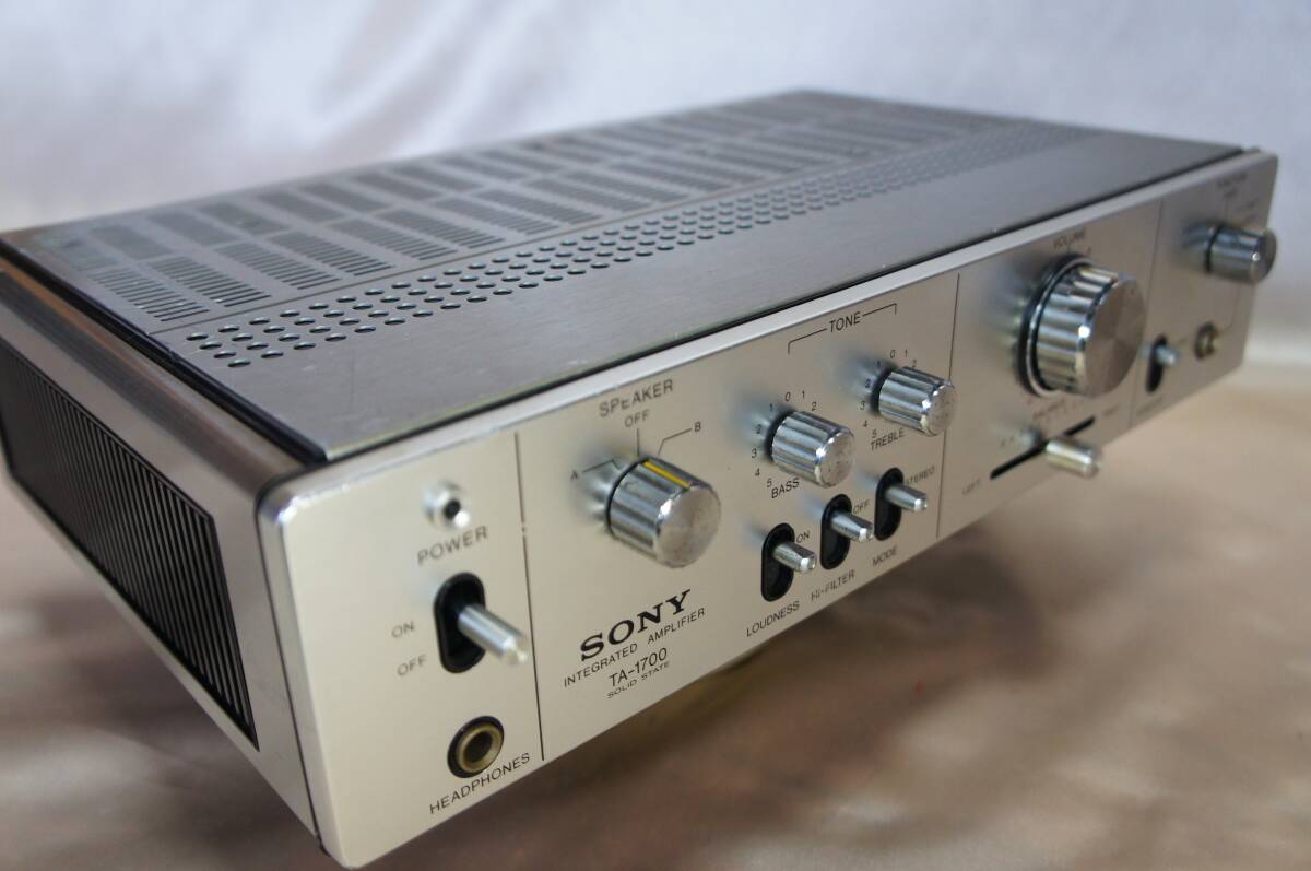 * Sony *TA1700* amplifier * Junk * radio-cassette tenskeCF-2700. unity design design * radio * cassette deck *SONY*