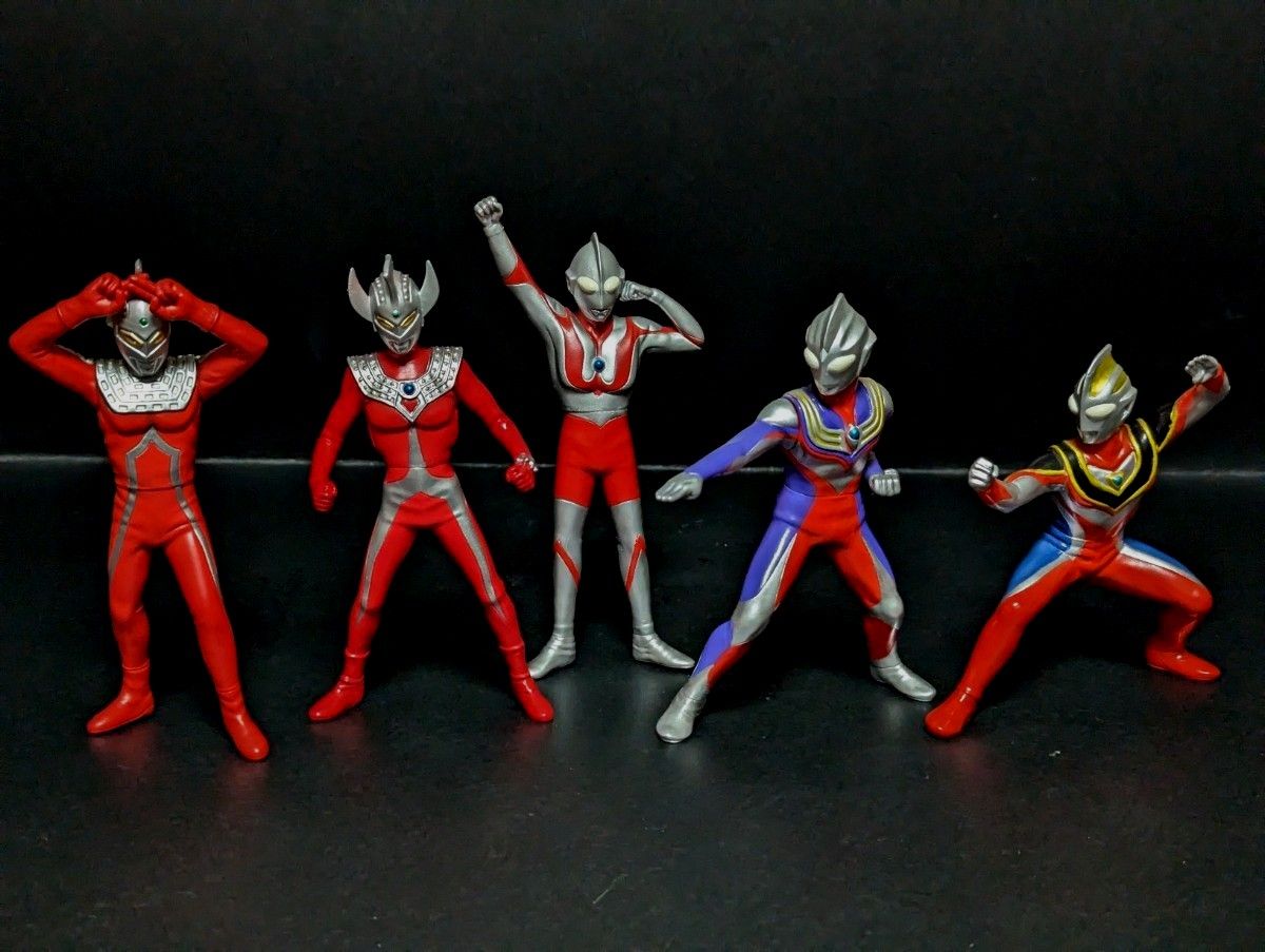 ウルトラマン、セブン、タロウ、ティガ、 ガイアソフビ フィギュア