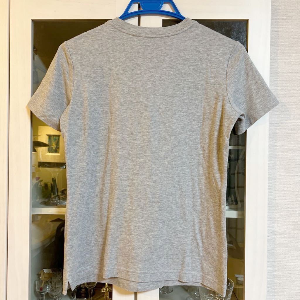 【美品】LOUIS VUITTON ルイヴィトン ハーフジップ チャーム ロゴ刺 Tシャツ size M グレー レディース 激レアの画像2