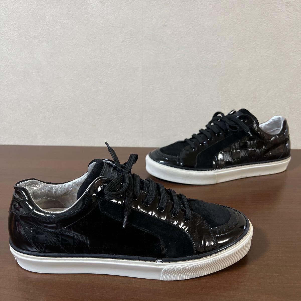 LOUIS VUITTON ルイヴィトン ダミエ レザー スニーカー size 7 1/2 ブラックの画像3