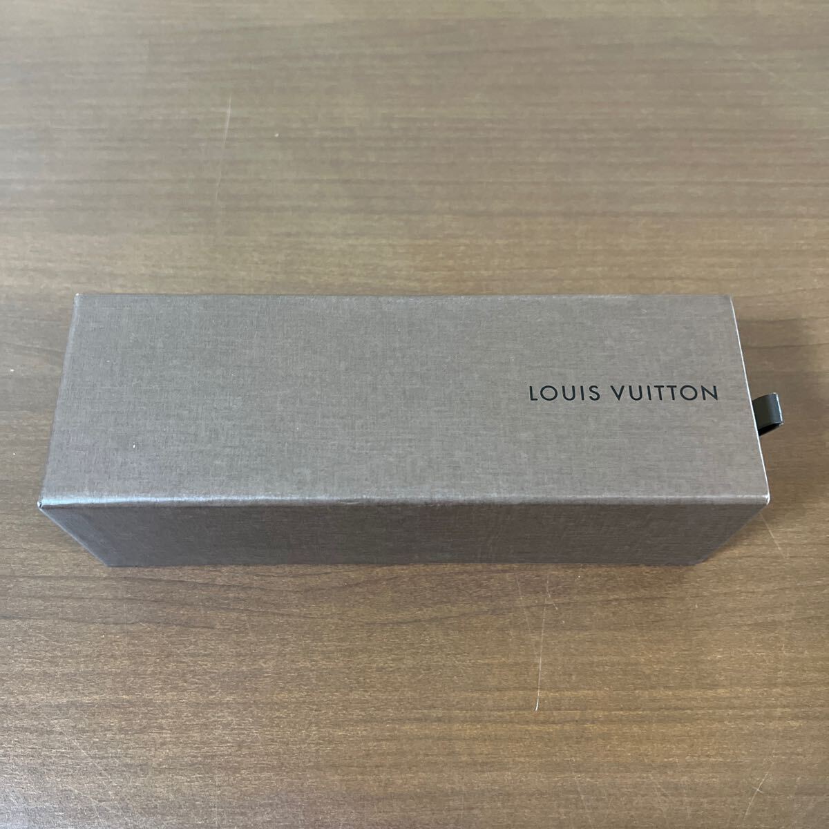 【新品未使用】LOUIS VUITTON ルイヴィトン M99454 ダイス サイコロ キューブ オブジェ シルバー VIP顧客限定