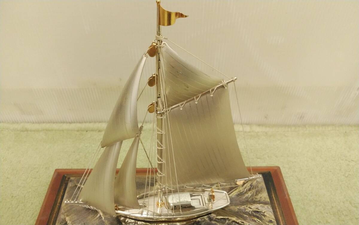 B 純銀製 ヨット STERLING 950刻印 ガラスケース付き 銀細工 置物 帆船 船の画像5