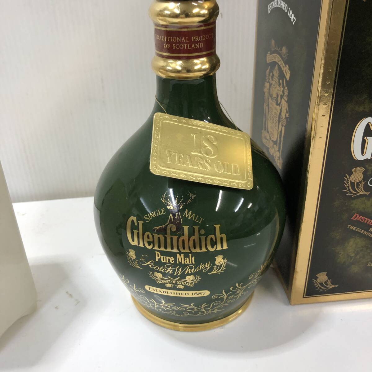 【未開栓】ウイスキー3本セット king of Scots FAMOUS GROUSE Glenfiddich 18YEARS スコッチウイスキー の画像2