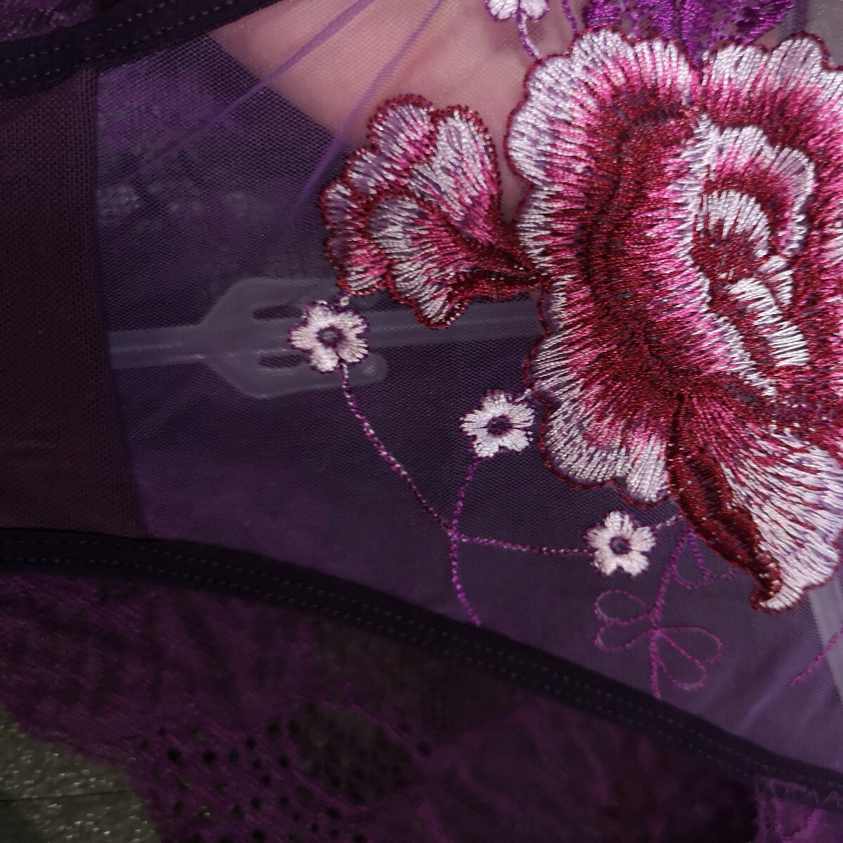 新品未使用 レディースショーツ Mサイズ 花柄刺繍レース 紫の画像3