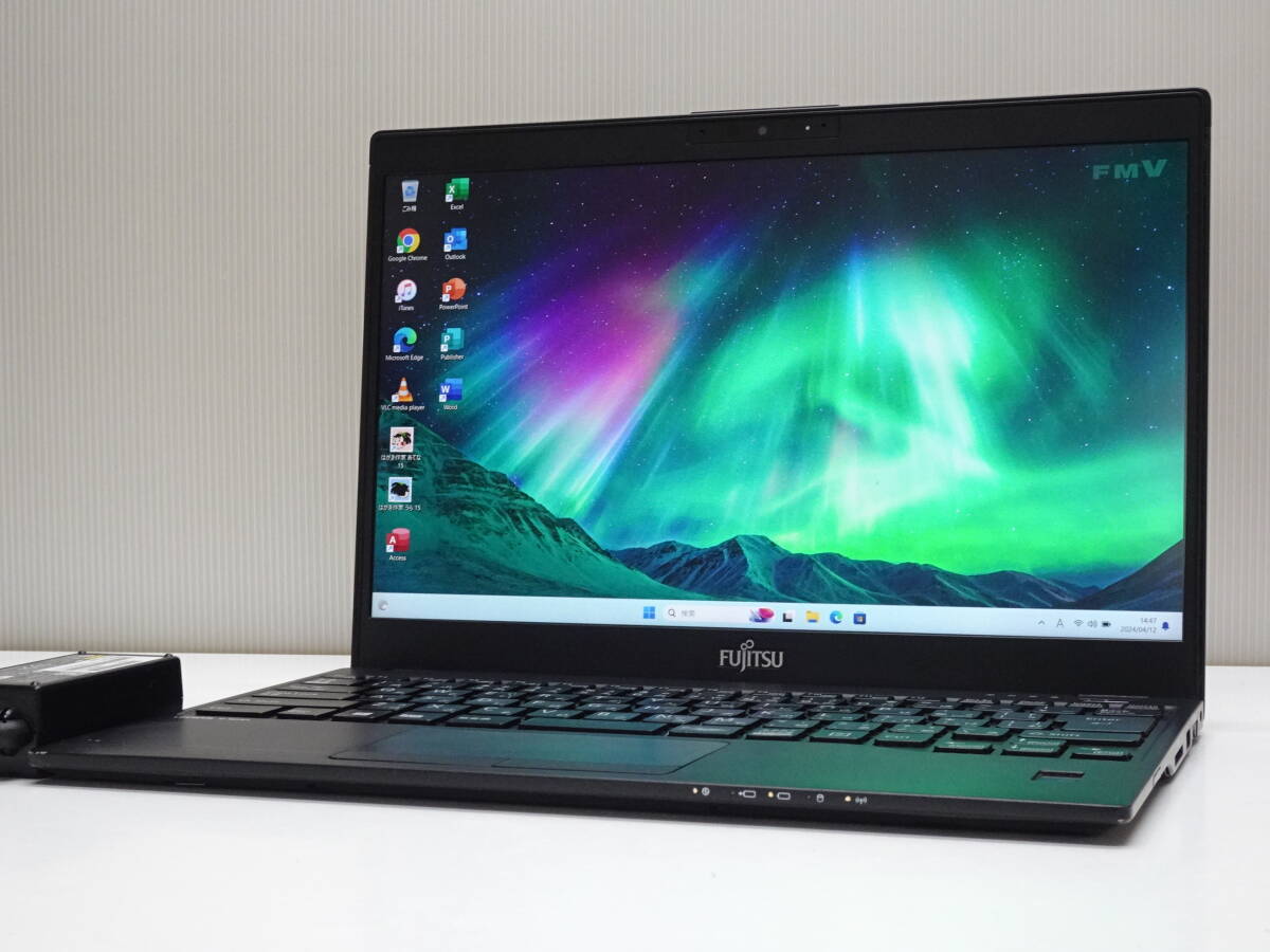 ★薄型超軽量740g★ 富士通 LIFEBOOK U939/B 第8世代 Core i5 8365U メモリ8GB SSD256GB Win11 Office LEDバックライトフルHD 管AO-406