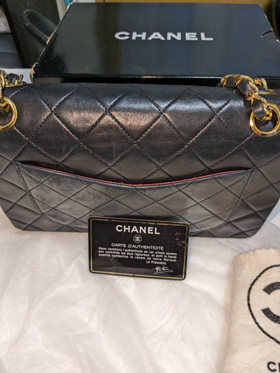 シャネルCHANEL マトラッセ23ｃｍ ラムスキンブラック Wゴールドチェーンの画像4