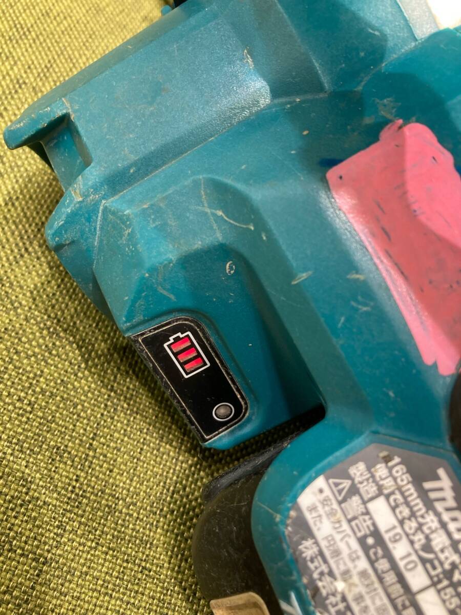 【Y18166】makita マキタ 18V 165mm 充電式マルノコ HS631D　バッテリー付属　可動品　中古・現状品_画像4