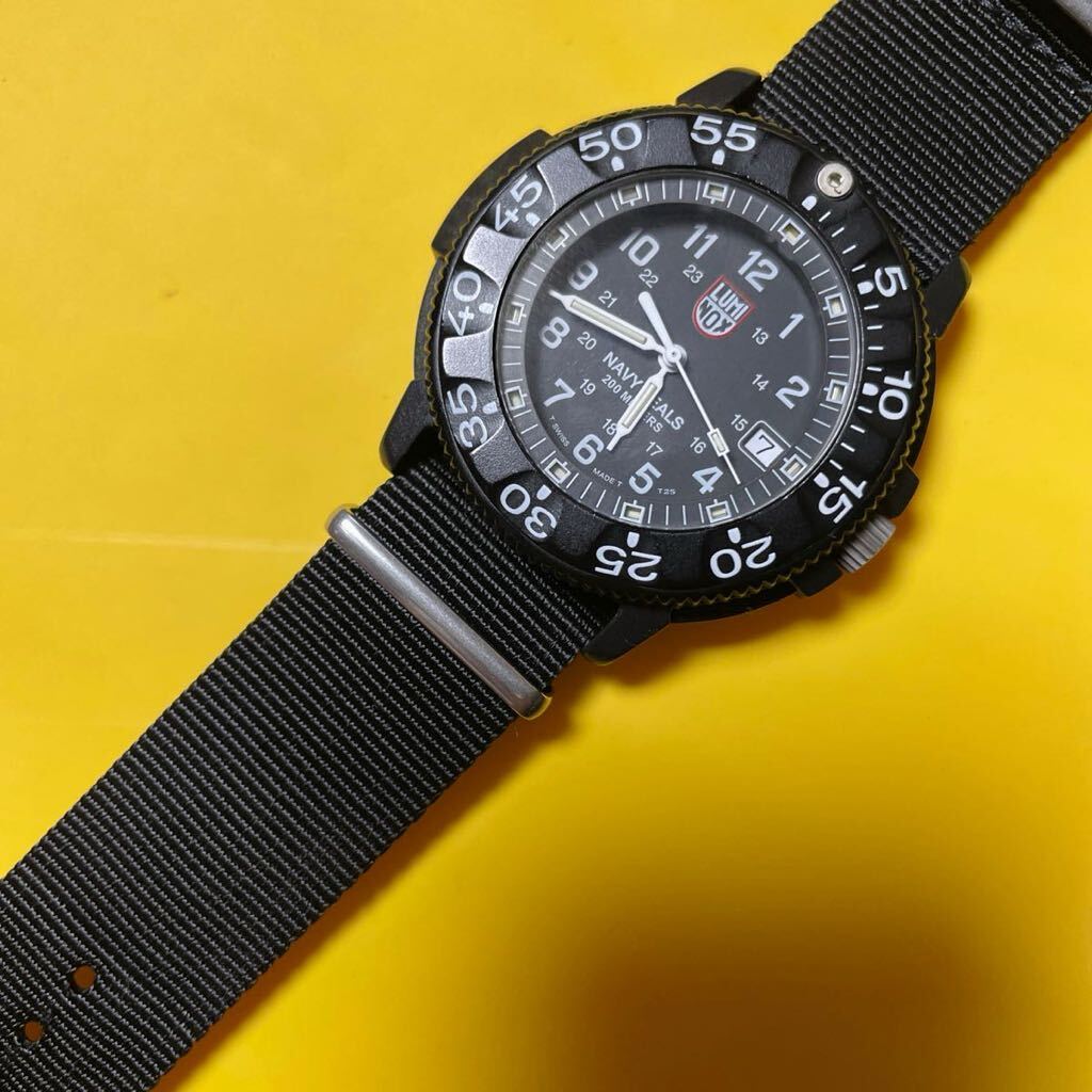 ルミノックス 腕時計 NAVY SEALS 200METER LUMINOX クォーツ の画像4
