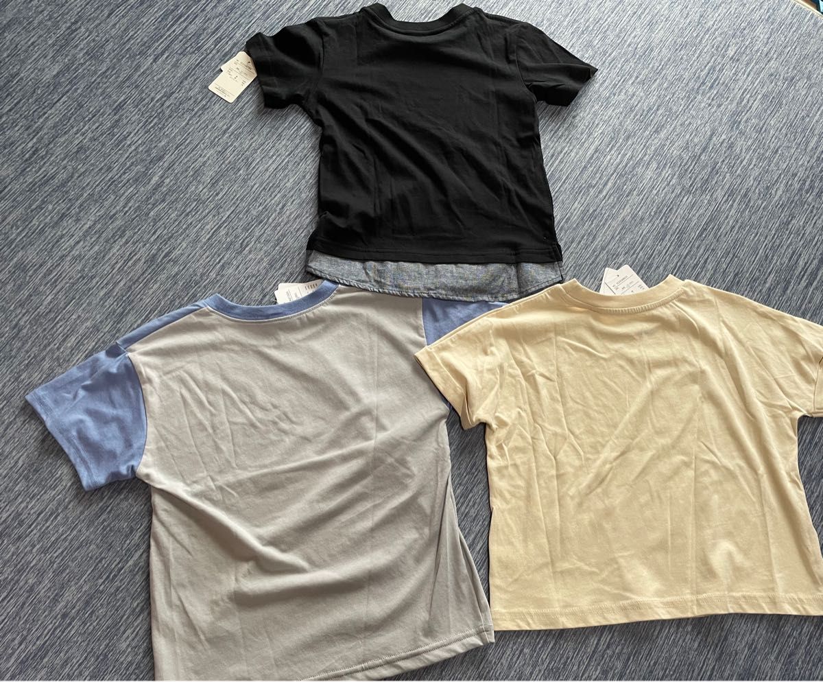 新品　タグ付き　Tシャツ　半袖　3枚セット