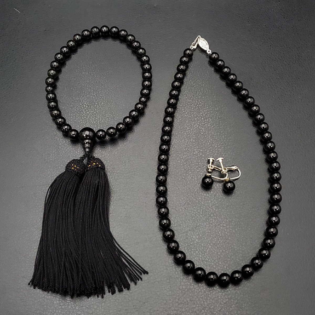宝蔵】天然黒珊瑚 8㎜玉 葬礼3点セット 念珠 ネックレス 宝蔵】天然黒珊瑚 8㎜玉 葬礼3点セット 念珠 ネックレス