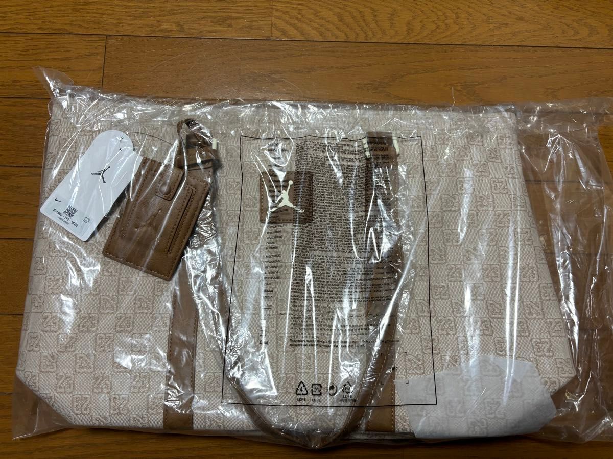 Nike Jordan Monogram Tote Bag Coconut Milk ジョーダン モノグラム トート バッグ