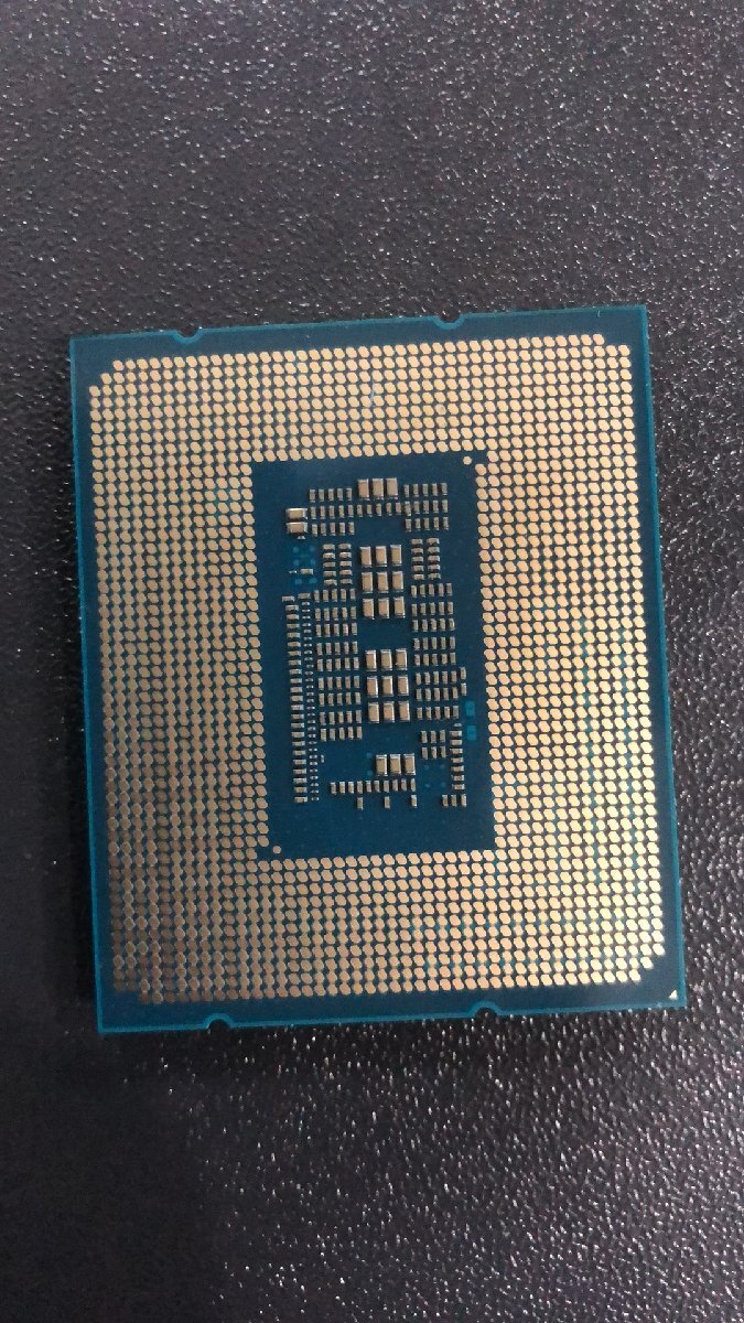 CPU インテル Intel Core I7-12700KF プロセッサー 中古 動作未確認 ジャンク品 - A228の画像2