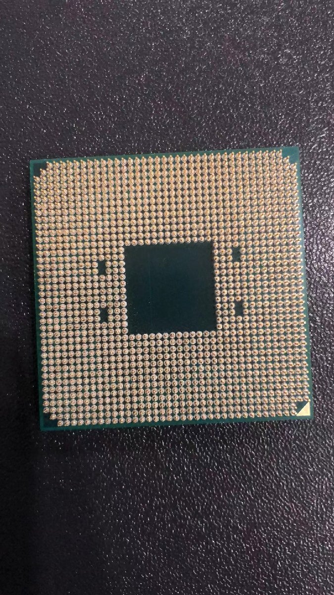 CPU AMD Ryzen 7 5700X プロセッサー 中古 動作未確認 ジャンク品 - A340の画像2