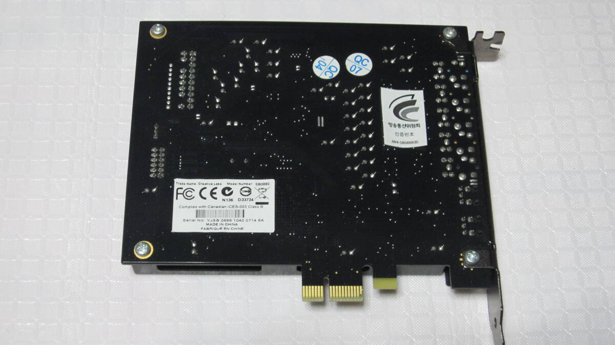 *Creative sound card PCI Express Sound Blaster X-Fi Titanium Professional Audio SB-XFT-PA accessory attaching 