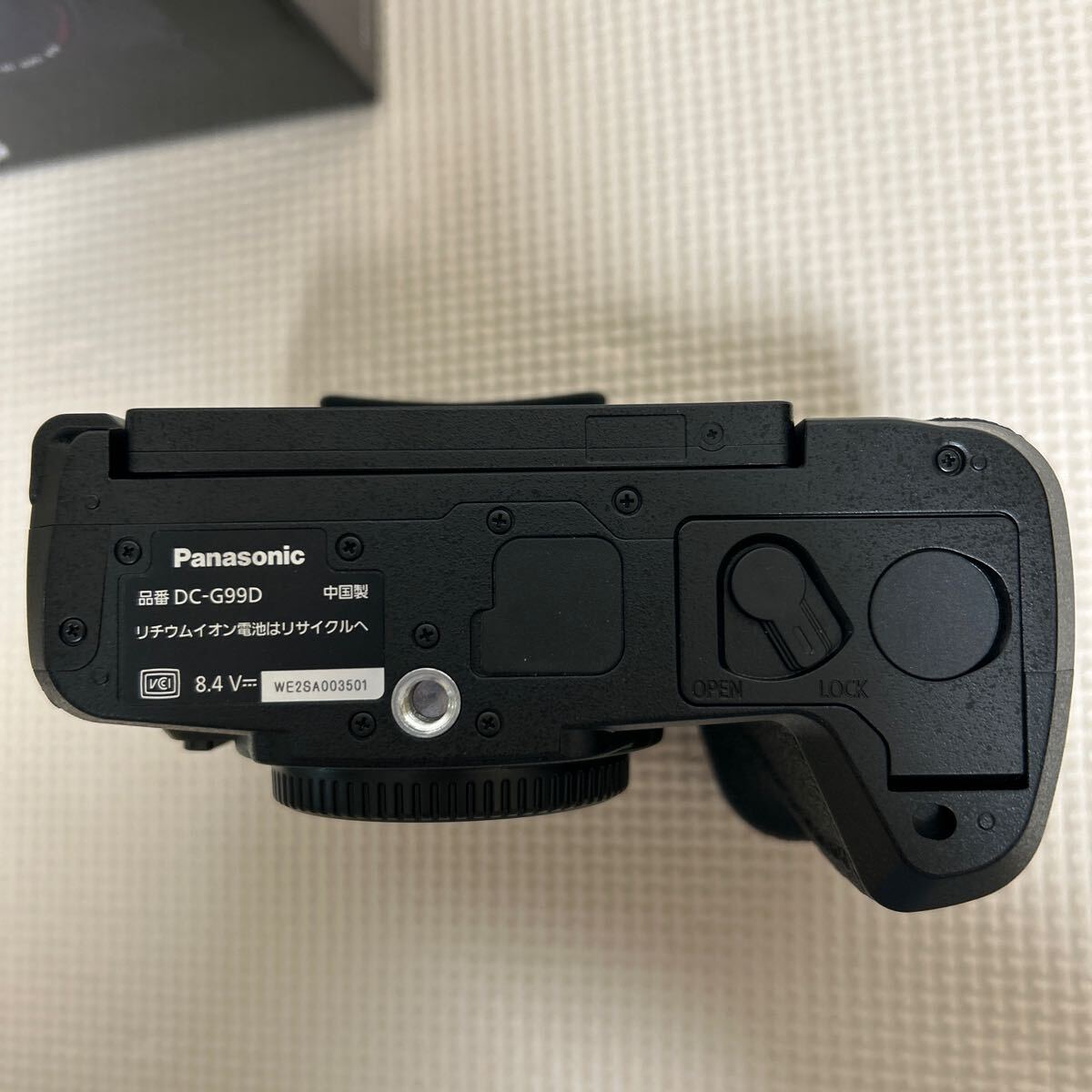 ② 美品 展示品 保証1年付 パナソニック Panasonic LUMIX G99D ミラーレス一眼カメラ ブラック DC-G99D-K [ボディ単体] レンズ一式欠品_画像5