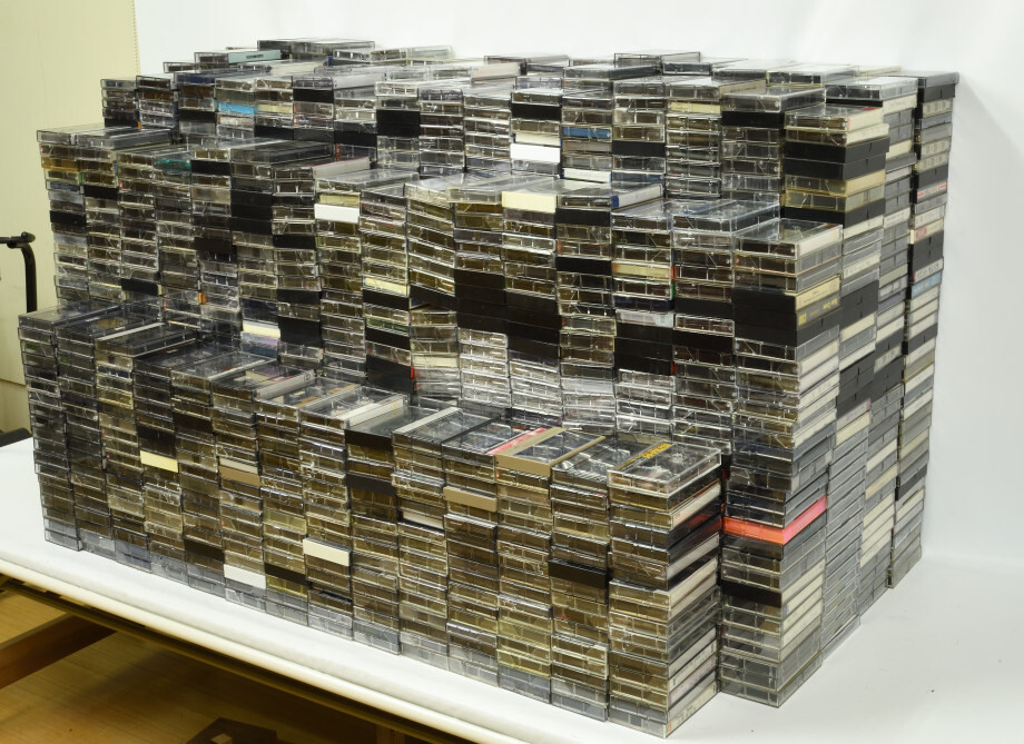 【TO】カセットテープ 大量 まとめて 約2500本以上 使用済　録音済 ハイポジ ノーマル SONY TDK DENON AXIA Maxell メーカー様々 現状品_画像2