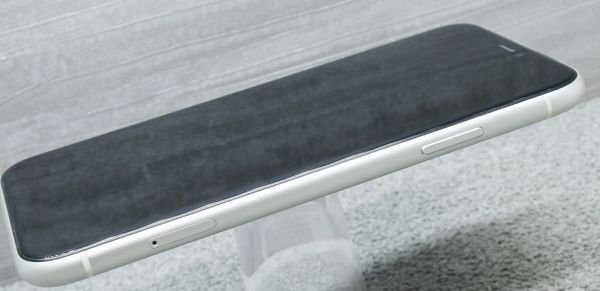 ④ Apple iPhoneXR 64GB White A2106 MT032J/A SIMフリーの画像6